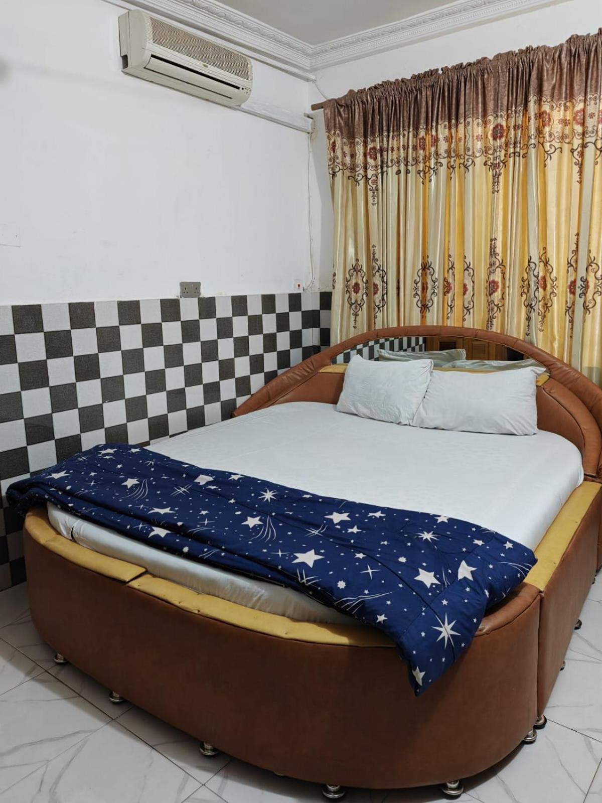 Elizz Guest House Janman Exterior foto